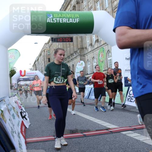 07.09.2025 - BARMER Alsterlauf Strokosch-Dieckow http://msf.ph/oto/8723476 07.09.2025 10:07:03 Ziel 2254, 2380, 2467, 2468, 2523, 2573, 2574, 2795, 3184, 3275, 3428, 3439, 3691, 4064, 4272, 4356, 5050, 5217, 5348, 5602, 5759, 5801, 5934, 6036, 6299, 6302, 6342 meine-sportfotos.de