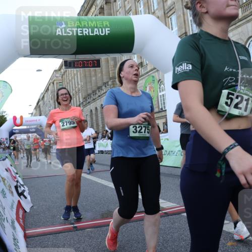 07.09.2025 - BARMER Alsterlauf Strokosch-Dieckow http://msf.ph/oto/8723480 07.09.2025 10:07:05 Ziel 2380, 2467, 2468, 2573, 2574, 2795, 3184, 3275, 3428, 3655, 3691, 3739, 3804, 3810, 3940, 3957, 3958, 4064, 4356, 4502, 5050, 5602, 5759, 5801, 5934, 6036, 6342 meine-sportfotos.de
