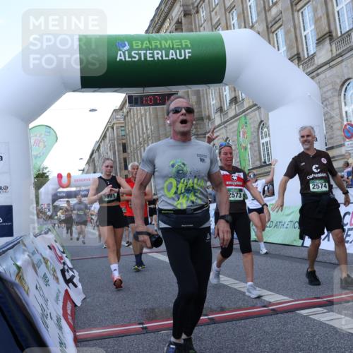07.09.2025 - BARMER Alsterlauf Strokosch-Dieckow http://msf.ph/oto/8723493 07.09.2025 10:07:09 Ziel 2244, 2380, 2573, 2574, 2795, 3184, 3655, 3691, 3739, 3804, 3810, 3940, 3957, 3958, 4356, 4502, 5510, 5602, 5646, 5801, 5934, 6039, 6342, 8304, 8348 meine-sportfotos.de