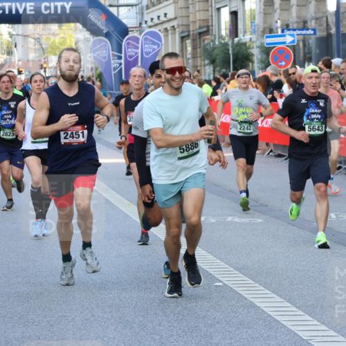 07.09.2025 - BARMER Alsterlauf Strokosch-Dieckow http://msf.ph/oto/8723500 07.09.2025 09:51:53 Ziel 2010, 2040, 2398, 2508, 2549, 2565, 2839, 3029, 3068, 3069, 4015, 4103, 4158, 4439, 4453, 4488, 4514, 4746, 4880, 5005, 5311, 5420, 5456, 5575, 5585, 5619, 5648, 6288, 8089, 8118, 8273, 8290, 8305, 8360, 8425 meine-sportfotos.de