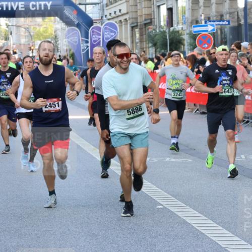 07.09.2025 - BARMER Alsterlauf Strokosch-Dieckow http://msf.ph/oto/8723504 07.09.2025 09:51:53 Ziel 2010, 2040, 2398, 2508, 2549, 2565, 2839, 3029, 3068, 3069, 4015, 4103, 4158, 4439, 4453, 4488, 4514, 4746, 4880, 5005, 5311, 5420, 5456, 5575, 5585, 5619, 5648, 6288, 8089, 8118, 8273, 8290, 8305, 8360, 8425 meine-sportfotos.de