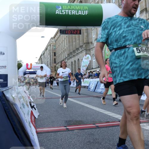 07.09.2025 - BARMER Alsterlauf Strokosch-Dieckow http://msf.ph/oto/8723525 07.09.2025 10:07:22 Ziel 2668, 2994, 3391, 3427, 3729, 3730, 3998, 4089, 4090, 4466, 4711, 4854, 5198, 5200, 5333, 5833, 8157 meine-sportfotos.de