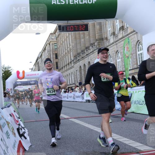 07.09.2025 - BARMER Alsterlauf Strokosch-Dieckow http://msf.ph/oto/8723540 07.09.2025 10:07:31 Ziel 2767, 2994, 3807, 3998, 4089, 4090, 4153, 4466, 4503, 4934, 5198, 5200, 5333, 5361, 5364, 5365, 6057, 6063, 6268, 6278, 8157 meine-sportfotos.de