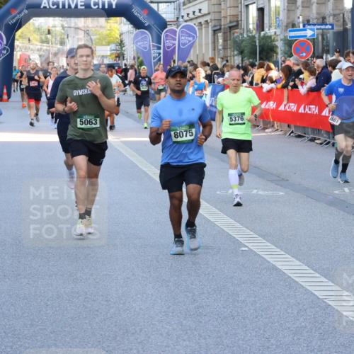 07.09.2025 - BARMER Alsterlauf Strokosch-Dieckow http://msf.ph/oto/8723546 07.09.2025 09:51:44 Ziel 2010, 2040, 2174, 2398, 2508, 2545, 2549, 2776, 3029, 3068, 3069, 3071, 3363, 3823, 3981, 4015, 4103, 4158, 4271, 4453, 4514, 4613, 4746, 5311, 5420, 5575, 5619, 5648, 6142, 6288, 8290, 8305, 8425 meine-sportfotos.de