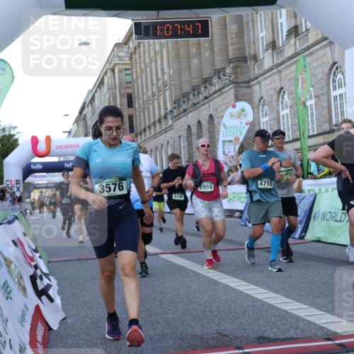 07.09.2025 - BARMER Alsterlauf Strokosch-Dieckow http://msf.ph/oto/8723575 07.09.2025 10:07:46 Ziel 2218, 2263, 2806, 2959, 3108, 3109, 3196, 3274, 3343, 3576, 3878, 4061, 4063, 4263, 4409, 4710, 4715, 4736, 4859, 4957, 5060, 5113, 6061, 8205 meine-sportfotos.de