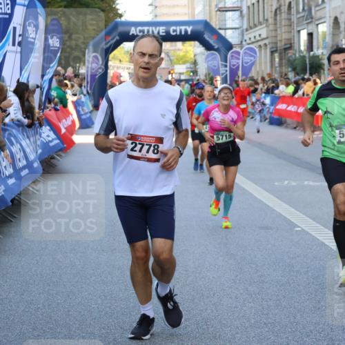 07.09.2025 - BARMER Alsterlauf Strokosch-Dieckow http://msf.ph/oto/8723580 07.09.2025 09:51:32 Ziel 2165, 2174, 2242, 2451, 2545, 2776, 2823, 2879, 3071, 3099, 3363, 3556, 3601, 3750, 3823, 3981, 4271, 4420, 4613, 4795, 4979, 5326, 5643, 5853, 5884, 5886, 5940, 5969, 6142, 6254 meine-sportfotos.de