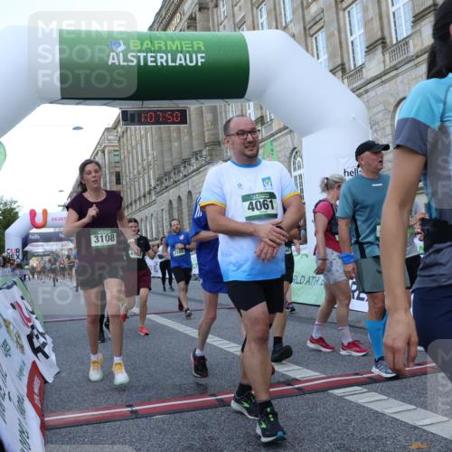 07.09.2025 - BARMER Alsterlauf Strokosch-Dieckow http://msf.ph/oto/8723581 07.09.2025 10:07:48 Ziel 2218, 2263, 2959, 3108, 3109, 3196, 3274, 3343, 3576, 3782, 3820, 4061, 4063, 4309, 4409, 4710, 4715, 4736, 4859, 4957, 5060, 6061 meine-sportfotos.de