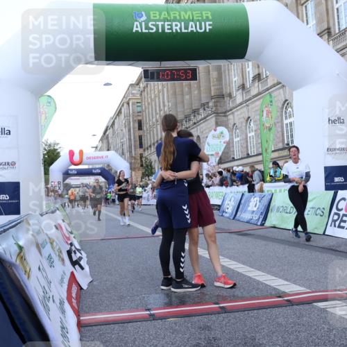 07.09.2025 - BARMER Alsterlauf Strokosch-Dieckow http://msf.ph/oto/8723589 07.09.2025 10:07:51 Ziel 2109, 2110, 2218, 2520, 2637, 2939, 3108, 3109, 3196, 3343, 3782, 3820, 4063, 4309, 4736, 4859, 4957, 5060, 5932, 6061 meine-sportfotos.de