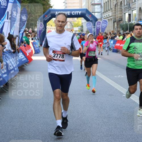 07.09.2025 - BARMER Alsterlauf Strokosch-Dieckow http://msf.ph/oto/8723590 07.09.2025 09:51:32 Ziel 2165, 2174, 2242, 2451, 2545, 2776, 2823, 2879, 3071, 3099, 3363, 3556, 3601, 3750, 3823, 3981, 4271, 4420, 4613, 4795, 4979, 5326, 5643, 5853, 5884, 5886, 5940, 5969, 6142, 6254 meine-sportfotos.de