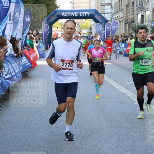 07.09.2025 - BARMER Alsterlauf Strokosch-Dieckow http://msf.ph/oto/8723600 07.09.2025 09:51:32 Ziel 2165, 2174, 2242, 2451, 2545, 2776, 2823, 2879, 3071, 3099, 3363, 3556, 3601, 3750, 3823, 3981, 4271, 4420, 4613, 4795, 4979, 5326, 5643, 5853, 5884, 5886, 5940, 5969, 6142, 6254 meine-sportfotos.de