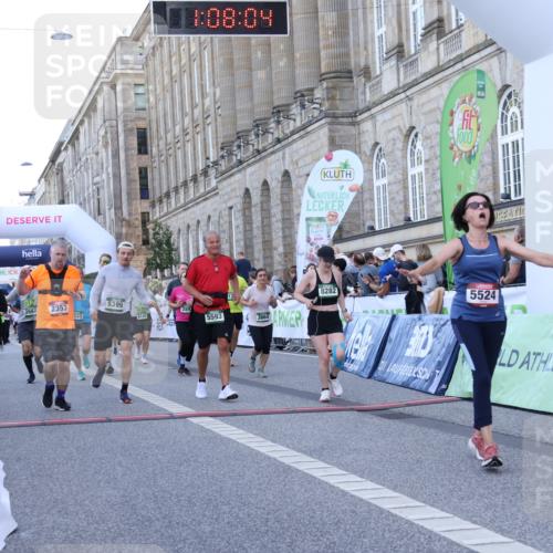 07.09.2025 - BARMER Alsterlauf Strokosch-Dieckow http://msf.ph/oto/8723608 07.09.2025 10:08:03 Ziel 2109, 2110, 2233, 2353, 2372, 2662, 2755, 2893, 2939, 2965, 3265, 3864, 3976, 4110, 4860, 5173, 5315, 5399, 5402, 5524, 5593, 5854, 5939, 6140, 6141, 8282 meine-sportfotos.de