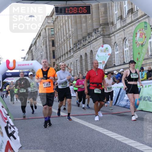 07.09.2025 - BARMER Alsterlauf Strokosch-Dieckow http://msf.ph/oto/8723611 07.09.2025 10:08:04 Ziel 2233, 2353, 2372, 2662, 2755, 2893, 2965, 3265, 3864, 3976, 4110, 4860, 5173, 5212, 5315, 5399, 5402, 5524, 5593, 5854, 5939, 6140, 6141, 8282 meine-sportfotos.de