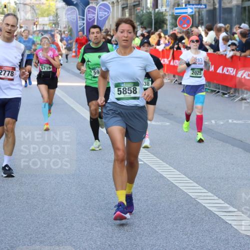 07.09.2025 - BARMER Alsterlauf Strokosch-Dieckow http://msf.ph/oto/8723615 07.09.2025 09:51:31 Ziel 2165, 2174, 2242, 2451, 2545, 2823, 2879, 3071, 3099, 3363, 3556, 3601, 3750, 3823, 3981, 4271, 4420, 4613, 4795, 4979, 5326, 5643, 5853, 5884, 5886, 5940, 5969, 6142, 6254 meine-sportfotos.de