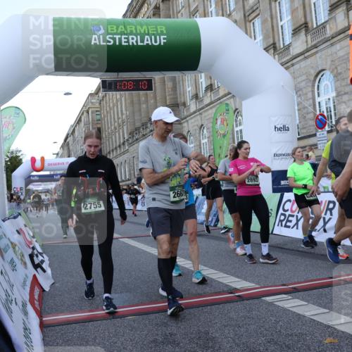 07.09.2025 - BARMER Alsterlauf Strokosch-Dieckow http://msf.ph/oto/8723621 07.09.2025 10:08:08 Ziel 2233, 2353, 2372, 2662, 2755, 2893, 2962, 2965, 3063, 3837, 3864, 3976, 4110, 4860, 5173, 5212, 5315, 5399, 5402, 5475, 5593, 5854, 5935, 5939, 6140, 6141, 6219, 6343, 8282 meine-sportfotos.de