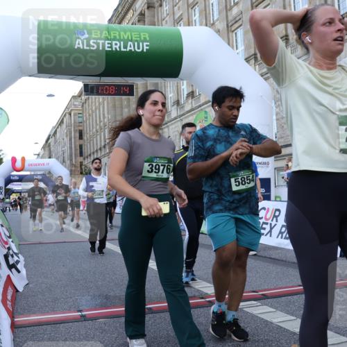 07.09.2025 - BARMER Alsterlauf Strokosch-Dieckow http://msf.ph/oto/8723627 07.09.2025 10:08:12 Ziel 2315, 2372, 2962, 2965, 3063, 3837, 3976, 4771, 4860, 5212, 5315, 5402, 5475, 5854, 5935, 6140, 6141, 6146, 6219, 6343 meine-sportfotos.de