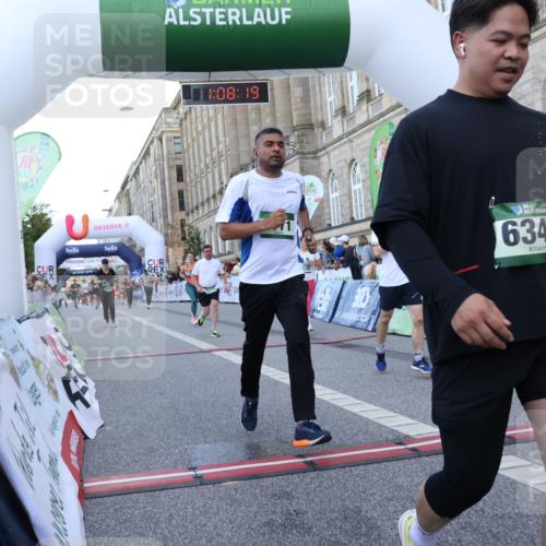 07.09.2025 - BARMER Alsterlauf Strokosch-Dieckow http://msf.ph/oto/8723639 07.09.2025 10:08:18 Ziel 2292, 2315, 2962, 3837, 4124, 4610, 4771, 5475, 5935, 6146, 6219, 6343 meine-sportfotos.de
