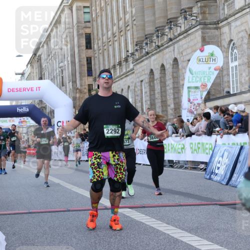 07.09.2025 - BARMER Alsterlauf Strokosch-Dieckow http://msf.ph/oto/8723651 07.09.2025 10:08:24 Ziel 2292, 2315, 3134, 3473, 3797, 3844, 4124, 4256, 4610, 5190, 5520, 6146, 8345 meine-sportfotos.de