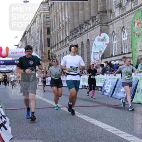 07.09.2025 - BARMER Alsterlauf Strokosch-Dieckow http://msf.ph/oto/8723667 07.09.2025 10:08:31 Ziel 2465, 3134, 3244, 3473, 3493, 3740, 3797, 3844, 4256, 5140, 5190, 5520, 5986, 6099, 6100, 6167, 8345 meine-sportfotos.de
