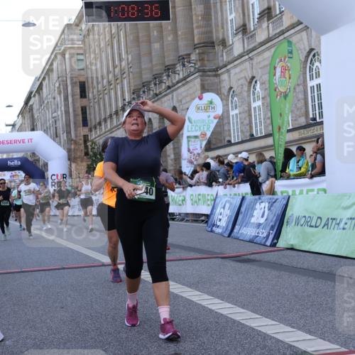 07.09.2025 - BARMER Alsterlauf Strokosch-Dieckow http://msf.ph/oto/8723677 07.09.2025 10:08:34 Ziel 2465, 2723, 3134, 3192, 3244, 3493, 3740, 4256, 5140, 5190, 5520, 5986, 6099, 6100, 6167 meine-sportfotos.de