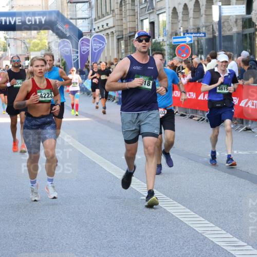 07.09.2025 - BARMER Alsterlauf Strokosch-Dieckow http://msf.ph/oto/8723679 07.09.2025 09:51:23 Ziel 2165, 2242, 2451, 2681, 2823, 2879, 3099, 3247, 3556, 3601, 3750, 4157, 4420, 4795, 4979, 5063, 5125, 5234, 5326, 5376, 5643, 5807, 5853, 5884, 5886, 5940, 5969, 6254, 8075, 8200, 8477 meine-sportfotos.de