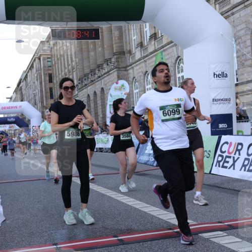 07.09.2025 - BARMER Alsterlauf Strokosch-Dieckow http://msf.ph/oto/8723686 07.09.2025 10:08:39 Ziel 2723, 3041, 3192, 3493, 4449, 5140, 5404, 5986, 6099, 6167 meine-sportfotos.de