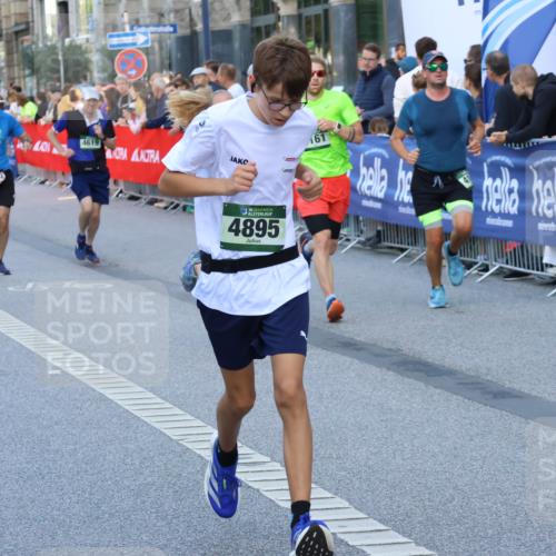 07.09.2025 - BARMER Alsterlauf Strokosch-Dieckow http://msf.ph/oto/8723687 07.09.2025 09:51:21 Ziel 2165, 2242, 2451, 2681, 2823, 2879, 3247, 3556, 3601, 3750, 4157, 4420, 4979, 5063, 5125, 5234, 5326, 5376, 5643, 5807, 5853, 5884, 5886, 5940, 5969, 8075, 8200, 8477 meine-sportfotos.de