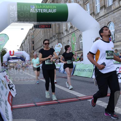 07.09.2025 - BARMER Alsterlauf Strokosch-Dieckow http://msf.ph/oto/8723688 07.09.2025 10:08:39 Ziel 2723, 3041, 3192, 3493, 4449, 5140, 5404, 5986, 6099, 6167 meine-sportfotos.de