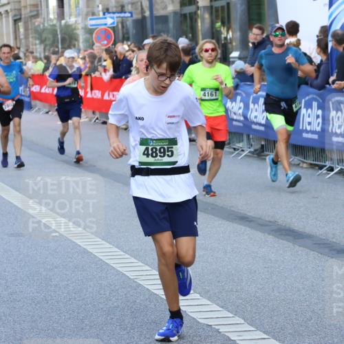 07.09.2025 - BARMER Alsterlauf Strokosch-Dieckow http://msf.ph/oto/8723695 07.09.2025 09:51:21 Ziel 2165, 2242, 2451, 2681, 2823, 2879, 3247, 3556, 3601, 3750, 4157, 4420, 4979, 5063, 5125, 5234, 5326, 5376, 5643, 5807, 5853, 5884, 5886, 5940, 5969, 8075, 8200, 8477 meine-sportfotos.de