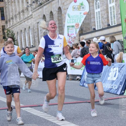 07.09.2025 - BARMER Alsterlauf Strokosch-Dieckow http://msf.ph/oto/8723699 07.09.2025 10:08:45 Ziel 2360, 3041, 3234, 3477, 4086, 4087, 4088, 4449, 4450, 5053, 5139, 5404, 5902, 6210, 8164, 8244 meine-sportfotos.de