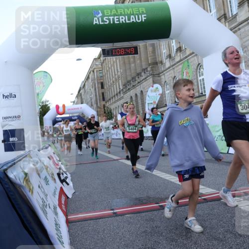 07.09.2025 - BARMER Alsterlauf Strokosch-Dieckow http://msf.ph/oto/8723703 07.09.2025 10:08:47 Ziel 2360, 3041, 3234, 3477, 3550, 4086, 4087, 4088, 4449, 4450, 5053, 5139, 5336, 5404, 5902, 6210, 8164, 8244 meine-sportfotos.de