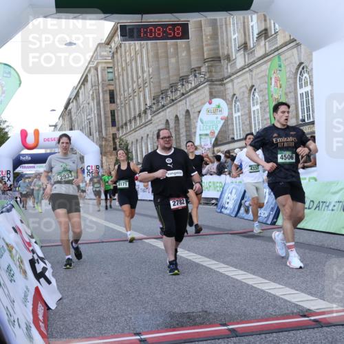 07.09.2025 - BARMER Alsterlauf Strokosch-Dieckow http://msf.ph/oto/8723727 07.09.2025 10:08:56 Ziel 2360, 2782, 2828, 2933, 3234, 3285, 3408, 3550, 3902, 4332, 4450, 4506, 4778, 5139, 5287, 5310, 5336, 6210, 8169, 8171, 8253 meine-sportfotos.de