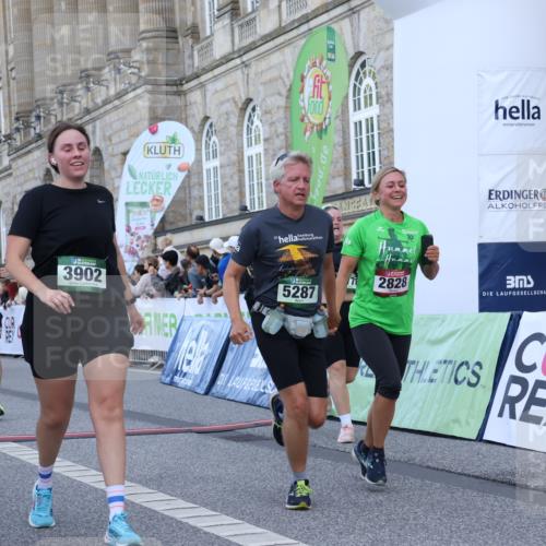 07.09.2025 - BARMER Alsterlauf Strokosch-Dieckow http://msf.ph/oto/8723735 07.09.2025 10:09:02 Ziel 2161, 2648, 2828, 3285, 3408, 3902, 4217, 4332, 4778, 5287, 6109, 6179, 8169, 8171, 8187, 8237, 8253 meine-sportfotos.de