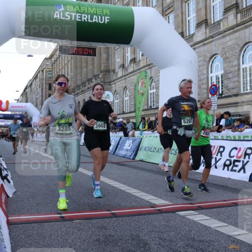 07.09.2025 - BARMER Alsterlauf Strokosch-Dieckow http://msf.ph/oto/8723736 07.09.2025 10:09:02 Ziel 2161, 2648, 2828, 3285, 3408, 3902, 4217, 4332, 4778, 5287, 6109, 6179, 8169, 8171, 8187, 8237, 8253 meine-sportfotos.de