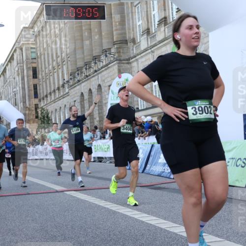 07.09.2025 - BARMER Alsterlauf Strokosch-Dieckow http://msf.ph/oto/8723739 07.09.2025 10:09:03 Ziel 2161, 2648, 2828, 3285, 3408, 3902, 4217, 4778, 5287, 6109, 6179, 8187, 8237 meine-sportfotos.de