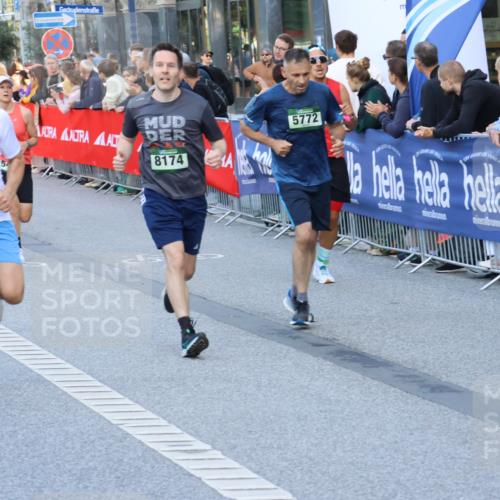 07.09.2025 - BARMER Alsterlauf Strokosch-Dieckow http://msf.ph/oto/8723750 07.09.2025 09:51:12 Ziel 2025, 2416, 2681, 3247, 3538, 4157, 4173, 4944, 5063, 5125, 5179, 5234, 5376, 5710, 5715, 5807, 5858, 5921, 8075, 8200, 8292, 8477 meine-sportfotos.de