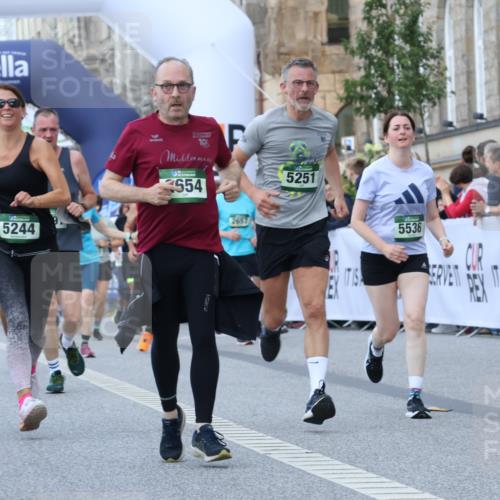 07.09.2025 - BARMER Alsterlauf Strokosch-Dieckow http://msf.ph/oto/8723755 07.09.2025 10:09:11 Ziel 2161, 2591, 2648, 2654, 5244, 5251, 5272, 5536, 5651, 5746, 8187, 8237 meine-sportfotos.de