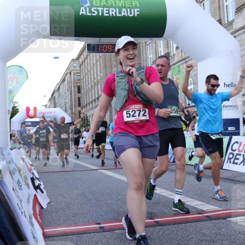07.09.2025 - BARMER Alsterlauf Strokosch-Dieckow http://msf.ph/oto/8723777 07.09.2025 10:09:18 Ziel 2479, 2480, 2591, 2654, 2657, 3130, 3202, 3203, 3224, 3784, 3883, 3900, 4084, 4348, 5089, 5244, 5251, 5272, 5369, 5536, 5600, 5601, 5651, 5746, 6033, 6046, 6090, 6092, 8109 meine-sportfotos.de