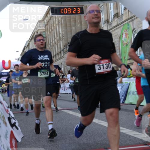 07.09.2025 - BARMER Alsterlauf Strokosch-Dieckow http://msf.ph/oto/8723786 07.09.2025 10:09:21 Ziel 2479, 2480, 2591, 2657, 3130, 3202, 3203, 3224, 3784, 3883, 3900, 4057, 4084, 4348, 4458, 4568, 4803, 5089, 5272, 5369, 5600, 5601, 5746, 6033, 6046, 6090, 6092, 8109 meine-sportfotos.de
