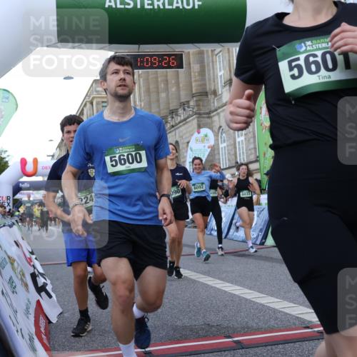 07.09.2025 - BARMER Alsterlauf Strokosch-Dieckow http://msf.ph/oto/8723797 07.09.2025 10:09:24 Ziel 2367, 2479, 2480, 2657, 3130, 3201, 3202, 3203, 3224, 3637, 3784, 3883, 3900, 4057, 4084, 4348, 4458, 4568, 4803, 5089, 5369, 5600, 5601, 5883, 6033, 6046, 6090, 6092, 8109 meine-sportfotos.de