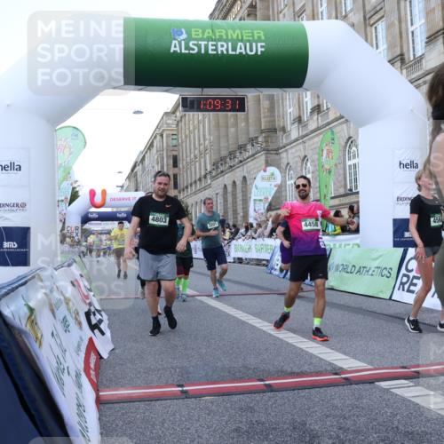 07.09.2025 - BARMER Alsterlauf Strokosch-Dieckow http://msf.ph/oto/8723814 07.09.2025 10:09:29 Ziel 2367, 3201, 3475, 3637, 4057, 4084, 4348, 4458, 4568, 4803, 4952, 5089, 5262, 5663, 5883, 6033, 6092, 8109, 8130 meine-sportfotos.de