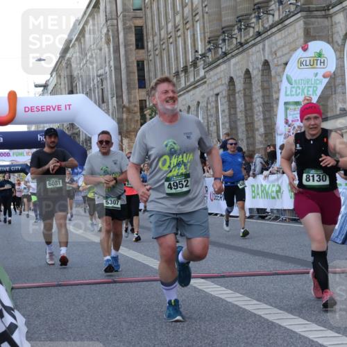 07.09.2025 - BARMER Alsterlauf Strokosch-Dieckow http://msf.ph/oto/8723830 07.09.2025 10:09:36 Ziel 2489, 3318, 3475, 4421, 4863, 4952, 5255, 5262, 5307, 5663, 6081, 6083, 6184, 6196, 6260, 8130 meine-sportfotos.de