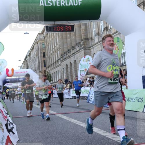 07.09.2025 - BARMER Alsterlauf Strokosch-Dieckow http://msf.ph/oto/8723833 07.09.2025 10:09:37 Ziel 2489, 3318, 3475, 3674, 4421, 4863, 4952, 5255, 5262, 5307, 5663, 6081, 6083, 6184, 6196, 6260, 8130, 8289 meine-sportfotos.de