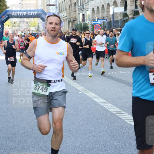 07.09.2025 - BARMER Alsterlauf Strokosch-Dieckow http://msf.ph/oto/8723856 07.09.2025 09:50:59 Ziel 2025, 2416, 2778, 2802, 3059, 3447, 3538, 3546, 3618, 4161, 4162, 4173, 4223, 4619, 4895, 4944, 5051, 5179, 5358, 5715, 5858, 5905, 5921 meine-sportfotos.de