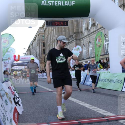 07.09.2025 - BARMER Alsterlauf Strokosch-Dieckow http://msf.ph/oto/8723869 07.09.2025 10:09:49 Ziel 2793, 3007, 3340, 3341, 3342, 3603, 3674, 3795, 4296, 4311, 4377, 4435, 4567, 5188, 8289, 8365 meine-sportfotos.de