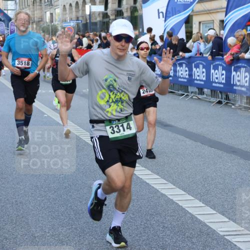 07.09.2025 - BARMER Alsterlauf Strokosch-Dieckow http://msf.ph/oto/8723870 07.09.2025 09:50:57 Ziel 2025, 2322, 2416, 2609, 2778, 2802, 3059, 3447, 3538, 3546, 3618, 3812, 4161, 4162, 4173, 4223, 4300, 4619, 4895, 4944, 4992, 5051, 5179, 5358, 5455, 5715, 5858, 5905, 5921, 8318 meine-sportfotos.de