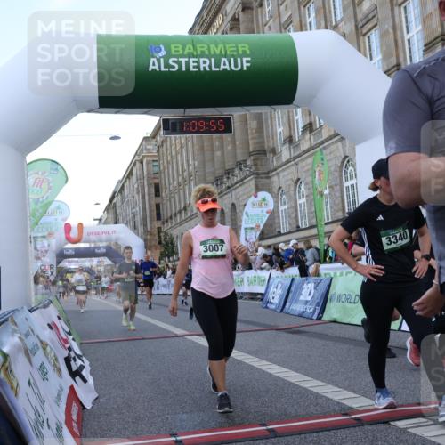 07.09.2025 - BARMER Alsterlauf Strokosch-Dieckow http://msf.ph/oto/8723881 07.09.2025 10:09:53 Ziel 2793, 3007, 3254, 3340, 3341, 3342, 3603, 3770, 3825, 4296, 4311, 4377, 4435, 5131, 8365 meine-sportfotos.de