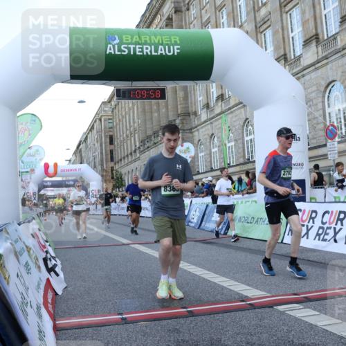 07.09.2025 - BARMER Alsterlauf Strokosch-Dieckow http://msf.ph/oto/8723890 07.09.2025 10:09:56 Ziel 2793, 3007, 3254, 3770, 3825, 4296, 4377, 4435, 4522, 5131, 5263, 5519, 5533, 6190, 8365 meine-sportfotos.de