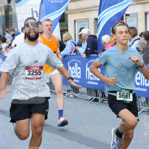 07.09.2025 - BARMER Alsterlauf Strokosch-Dieckow http://msf.ph/oto/8723892 07.09.2025 09:50:51 Ziel 2162, 2322, 2609, 2778, 2802, 2836, 3059, 3447, 3476, 3546, 3618, 3812, 4161, 4162, 4223, 4300, 4619, 4895, 4992, 5051, 5358, 5426, 5455, 5772, 5899, 5905, 8174, 8318 meine-sportfotos.de