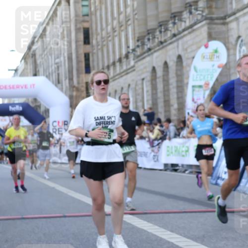 07.09.2025 - BARMER Alsterlauf Strokosch-Dieckow http://msf.ph/oto/8723896 07.09.2025 10:09:58 Ziel 2793, 3254, 3770, 3825, 4155, 4435, 4522, 5131, 5263, 5519, 5533, 6190, 8365 meine-sportfotos.de