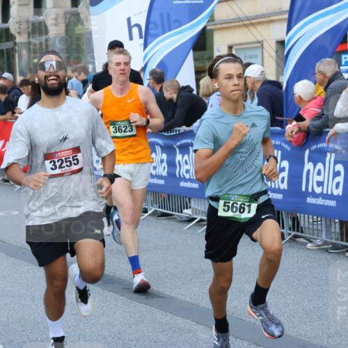 07.09.2025 - BARMER Alsterlauf Strokosch-Dieckow http://msf.ph/oto/8723903 07.09.2025 09:50:51 Ziel 2162, 2322, 2609, 2778, 2802, 2836, 3059, 3447, 3476, 3546, 3618, 3812, 4161, 4162, 4223, 4300, 4619, 4895, 4992, 5051, 5358, 5426, 5455, 5772, 5899, 5905, 8174, 8318 meine-sportfotos.de